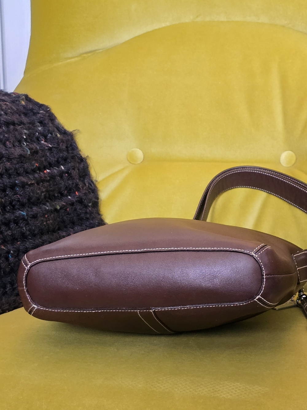 Coach Legacy Slim Duffel (9326) - Picture 5 of 8